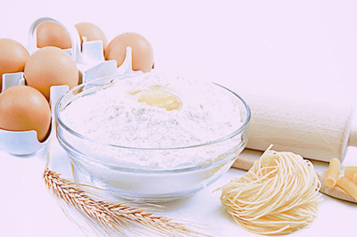 在烘焙原料店中選購(gòu)產(chǎn)品需要注意什么？